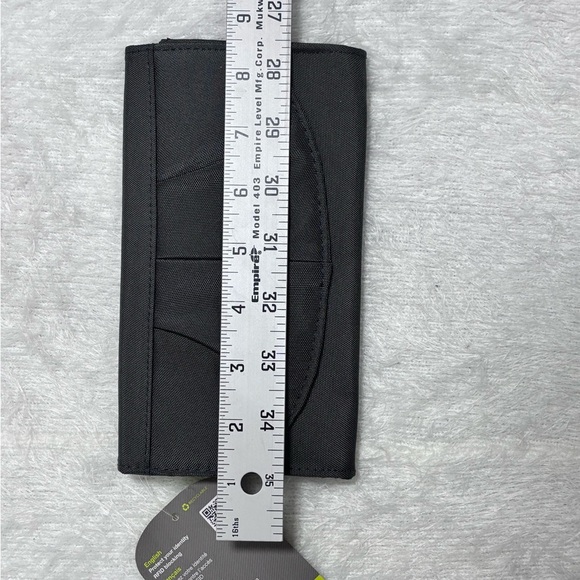 Travelon Black Wallet ✈️ - Picture 4 of 8
